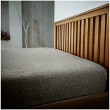 Load image into Gallery viewer, Soft Teddy Fleece Thermal Fitted Sheet